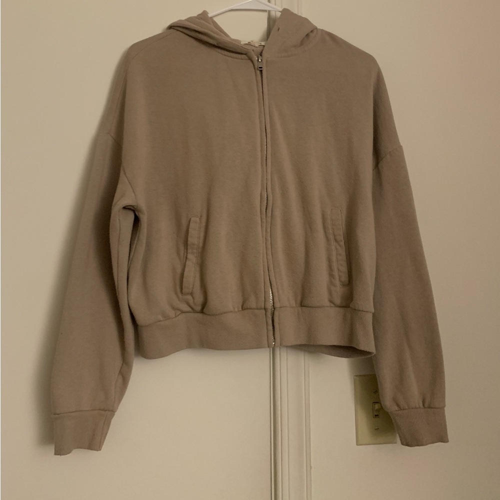 Garage zip up